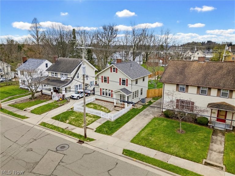 208 Bachtel Street, North Canton, OH - Photo 6