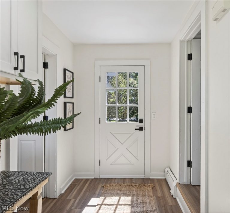 14939 Caves Road, Novelty, OH - Photo 3