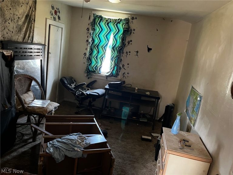 12000 Holborn Avenue, Cleveland, OH - Photo 6