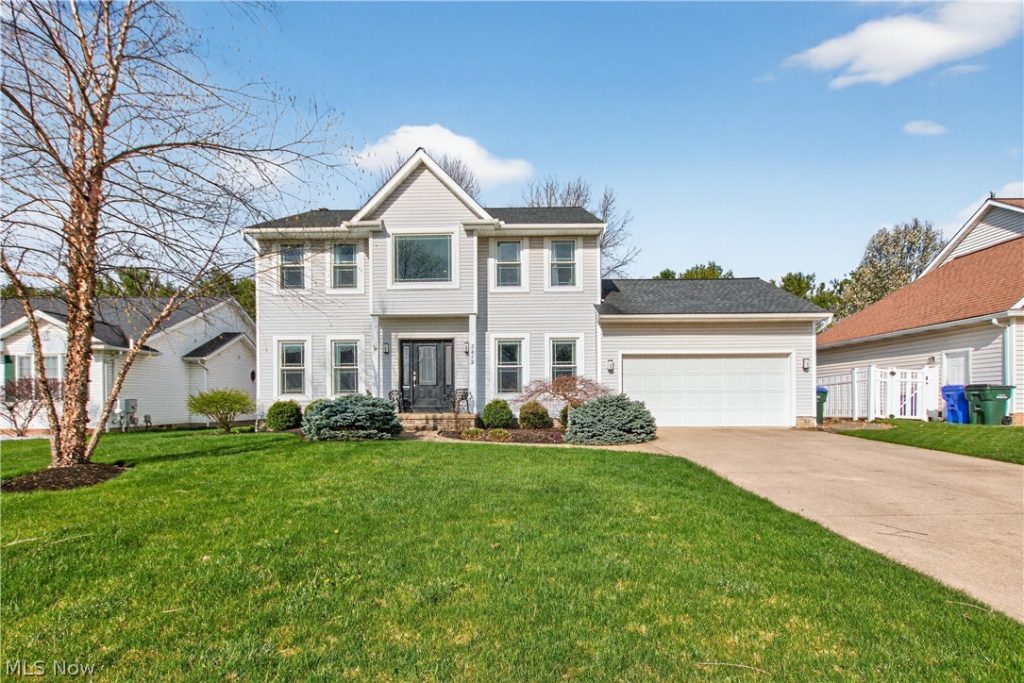 3412 Squires Bend, Cuyahoga Falls, OH