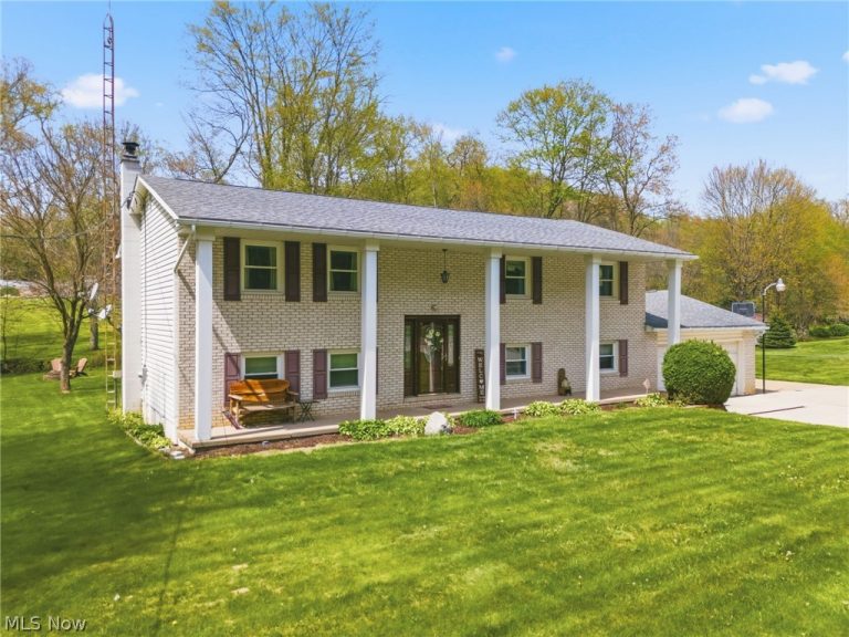 6195 Breezehill Road, East Sparta, OH - Photo 2