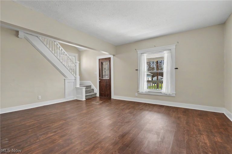 519 Day Street, Ravenna, OH - Photo 6