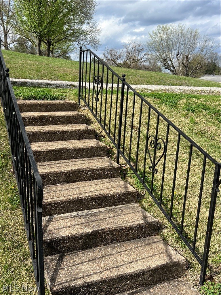 63 Terrace Drive, Washington, WV - Photo 4
