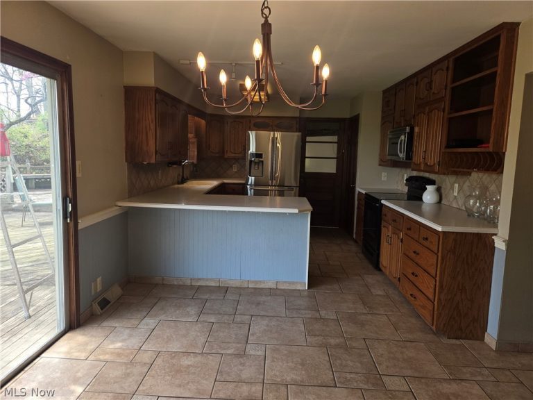 2000 Shady Lane, Zanesville, OH - Photo 4