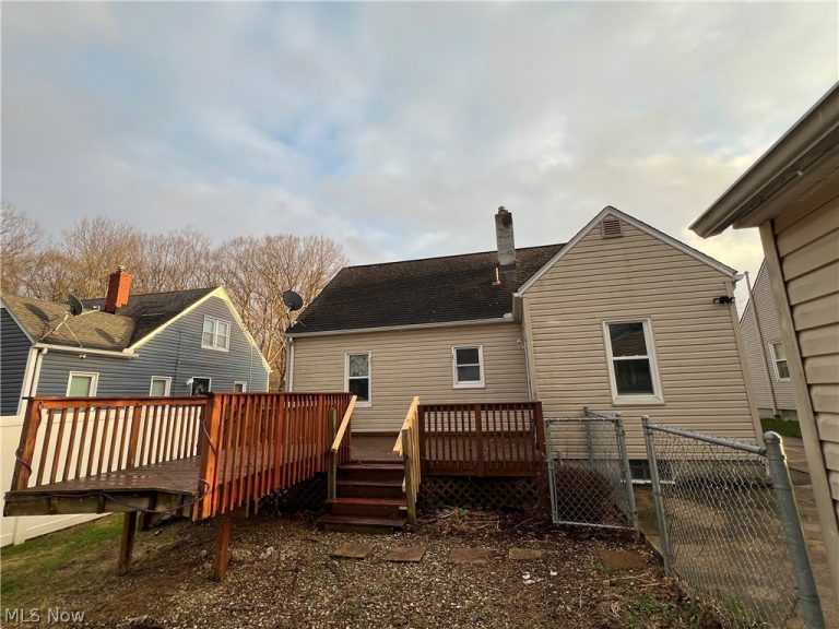 715 Catawba Avenue, Akron, OH - Photo 6