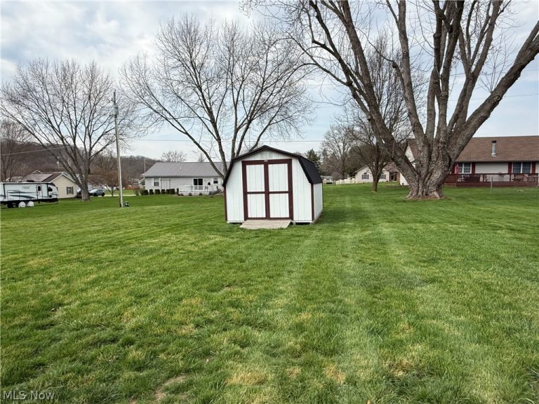 1085 Walter Drive, Zanesville, OH - Photo 5