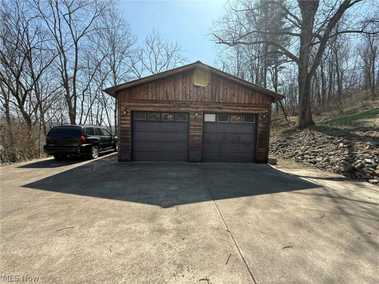 7170 Old Town Road, Mount Perry, OH - Photo 5