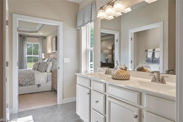 6031 Coventry Circle, Huron, OH - Photo 8