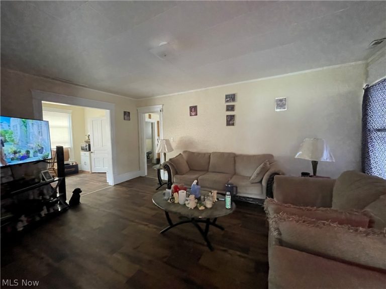 9300 Madison Avenue, Cleveland, OH - Photo 8