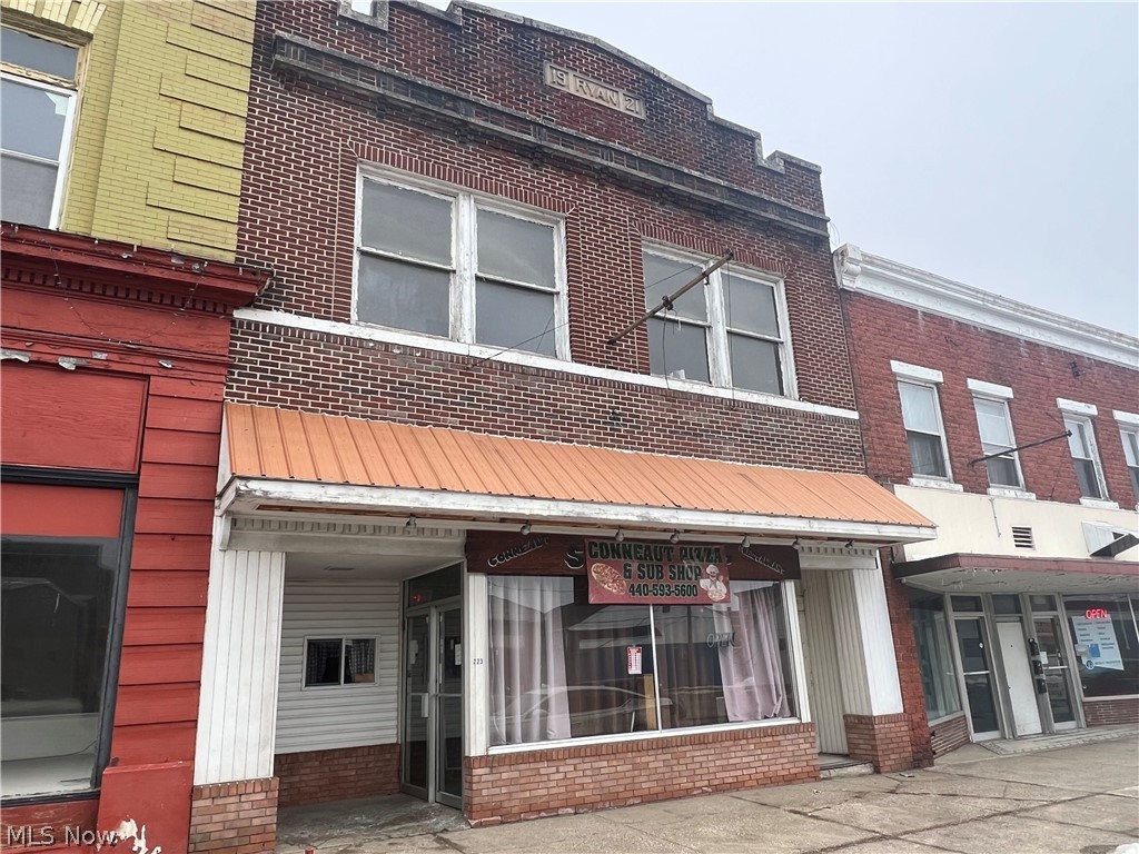 223 Broad Street, Conneaut, OH