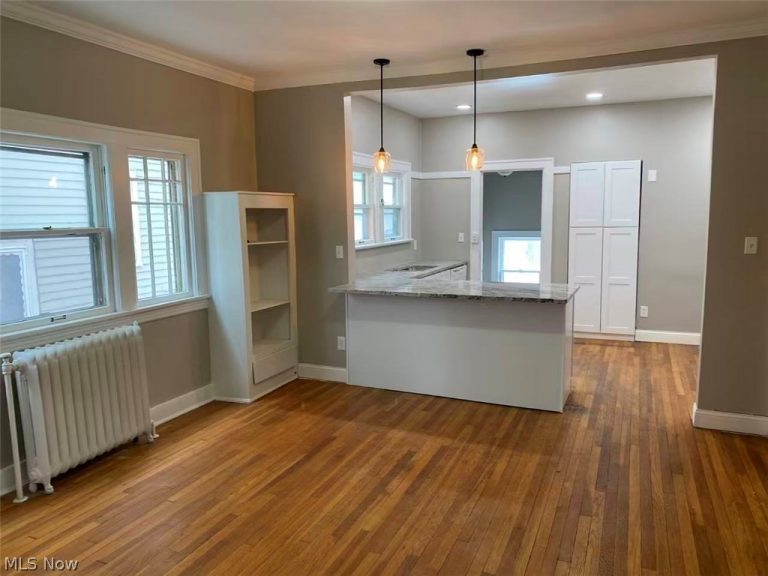 2580-2582 Colchester Road, Cleveland Heights, OH - Photo 2