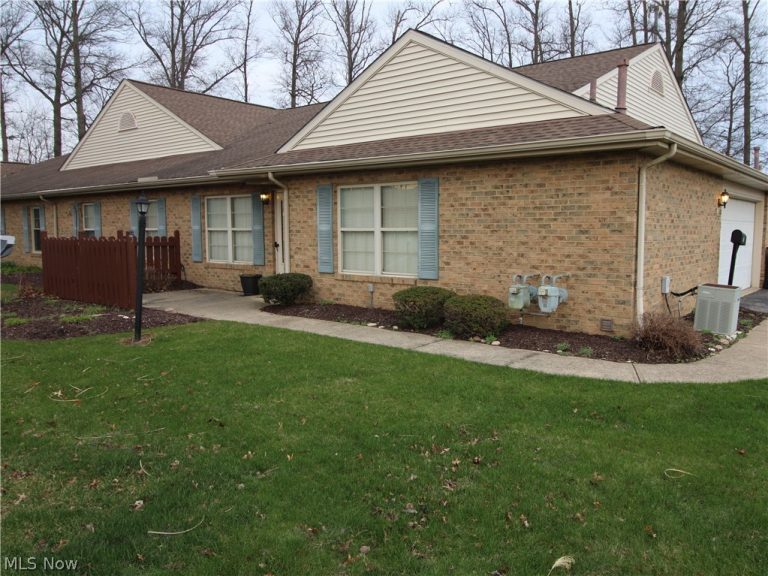 148 Bentley Drive, Elyria, OH - Photo 3