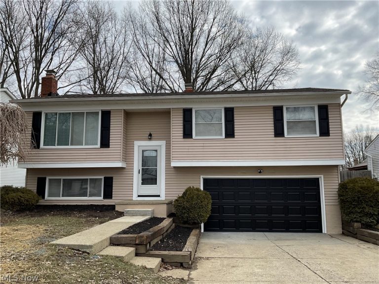 541 Howells Court, Eastlake, OH, 44095
