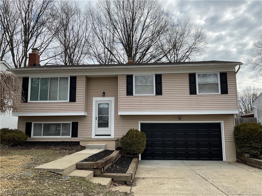541 Howells Court, Eastlake, OH
