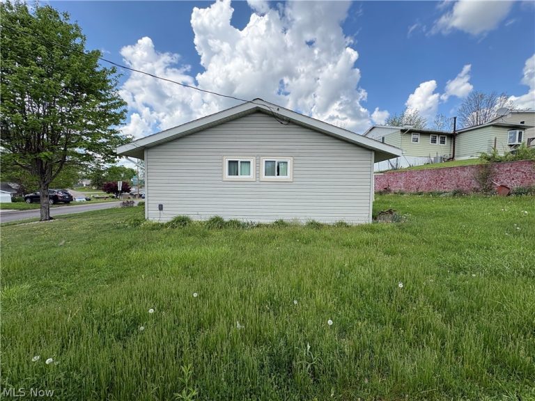 400 Cambridge Drive, Woodsfield, OH - Photo 4