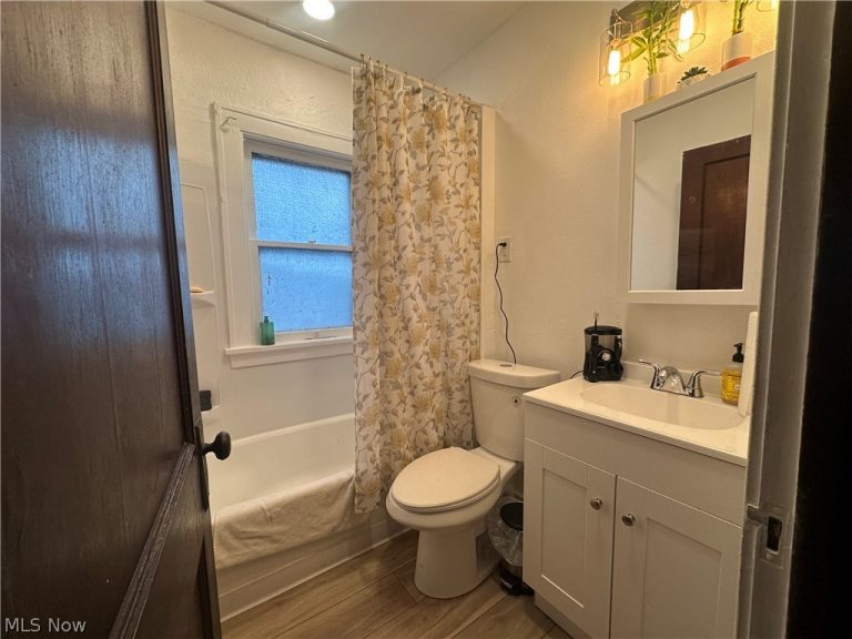 457 147th Street, Cleveland, OH - Photo 6