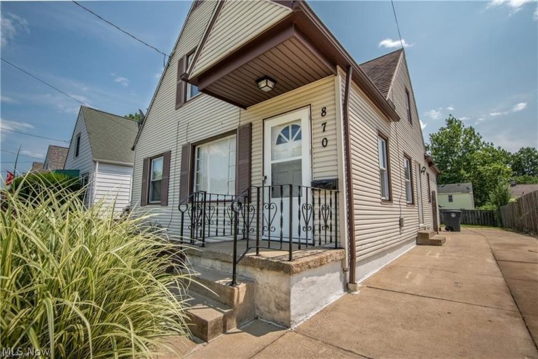 870 Archwood Avenue, Akron, OH - Photo 2