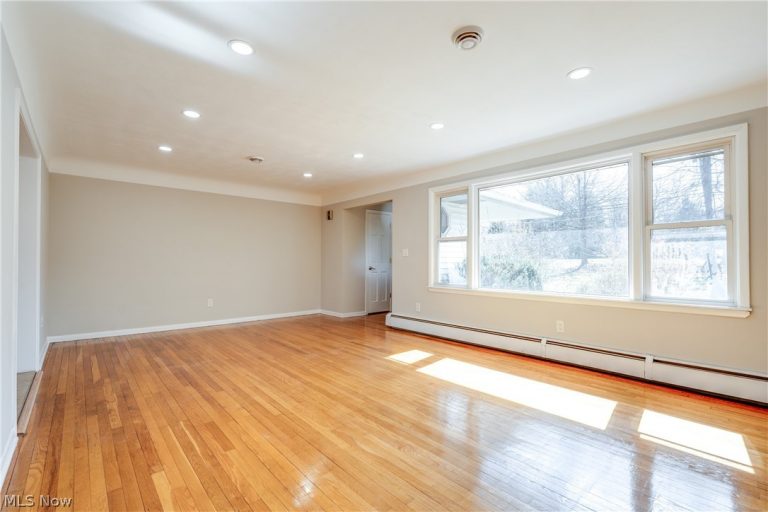 28755 Chardon Road, Willoughby Hills, OH - Photo 6