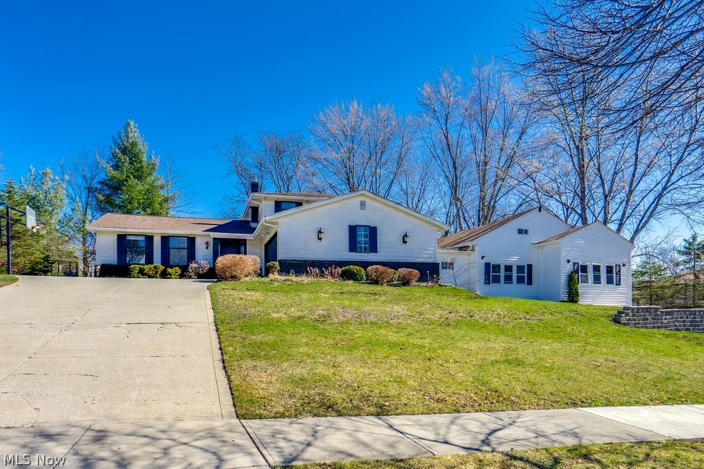 5880 Deepwood, Solon, OH
