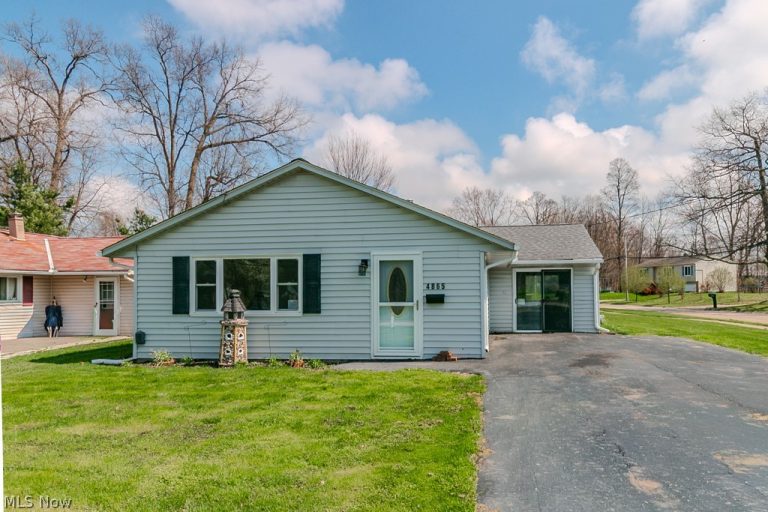 4865 Robinwood Drive, Mentor, OH - Photo 3