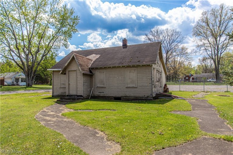 6178 Youngstown Hubbard, Hubbard, OH - Photo 8