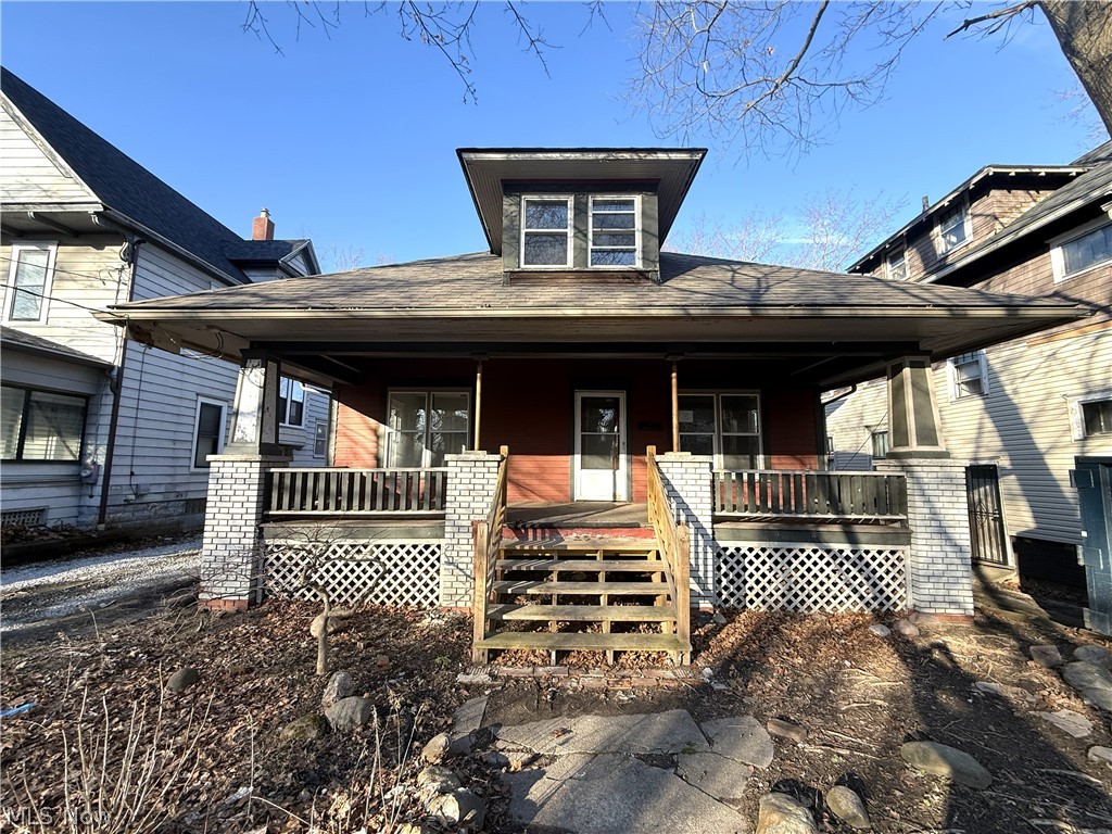 295 Grove Street, Akron, OH