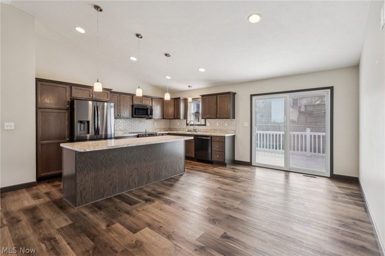 471 Tulip Trail, Wadsworth, OH - Photo 4