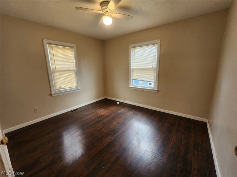 1517 Larchmont Road, Cleveland, OH - Photo 8