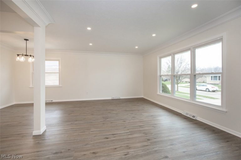 9613 Melody Lane, Brooklyn, OH - Photo 3