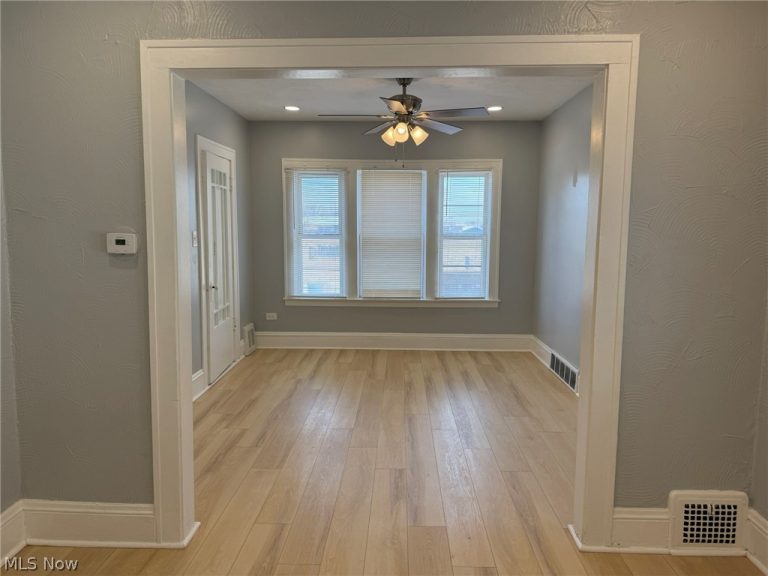 3231 121st Street, Cleveland, OH - Photo 3