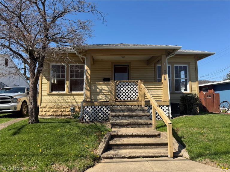 376 State Street, Newcomerstown, OH, 43832