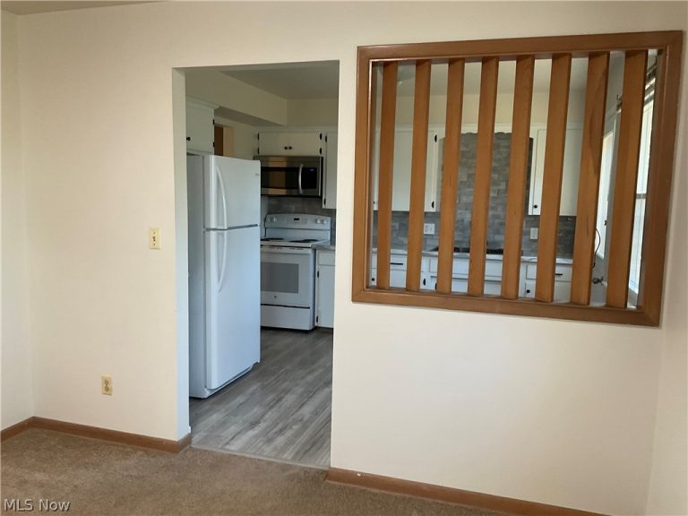 1828 Basil Avenue, Youngstown, OH - Photo 8