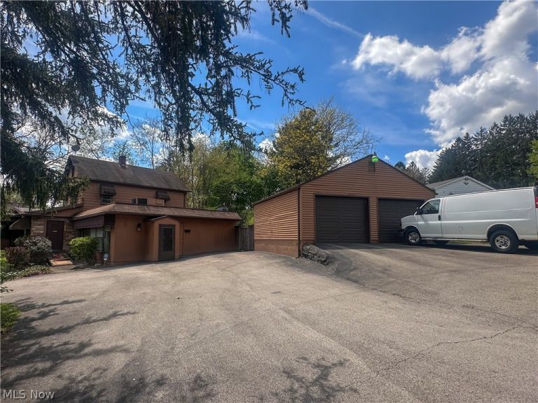 1312 Broadway Avenue, Masury, OH - Photo 2