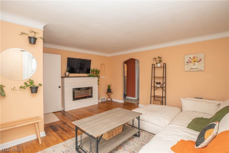 4207 226th Street, Fairview Park, OH - Photo 4