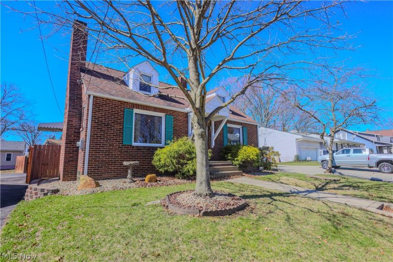 319 Superior Street, Louisville, OH - Photo 2