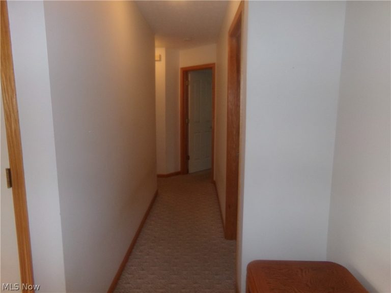 7580 Dover Lane, Parma, OH - Photo 6