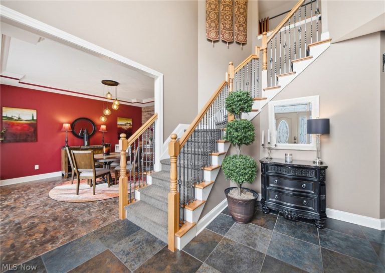 253 Anne Marie Court, Hinckley, OH - Photo 5