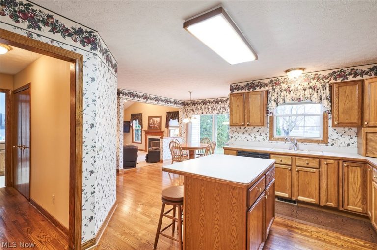 2987 Woodcrest Drive, Fairlawn, OH - Photo 8