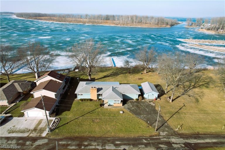 7631 Downend Drive, Lakeside Marblehead, OH, 43440