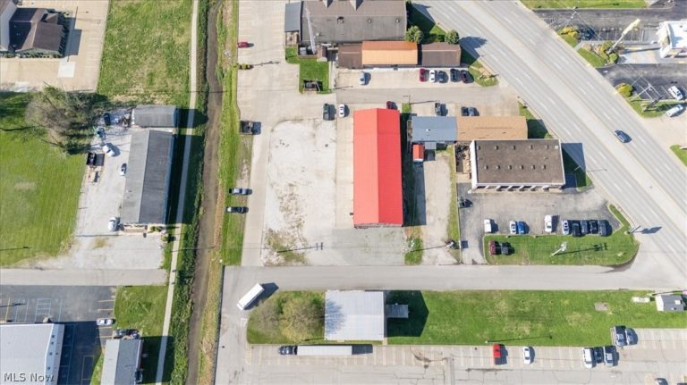 1010 10th Street, Vienna, WV - Photo 8