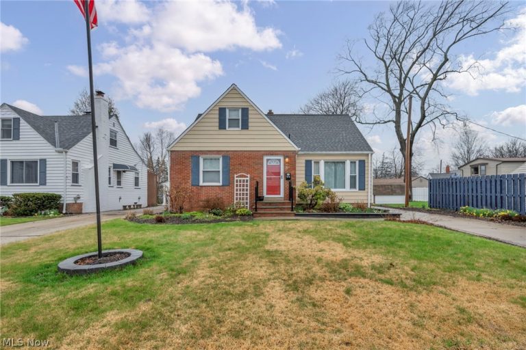 174 286th Street, Willowick, OH - Photo 3