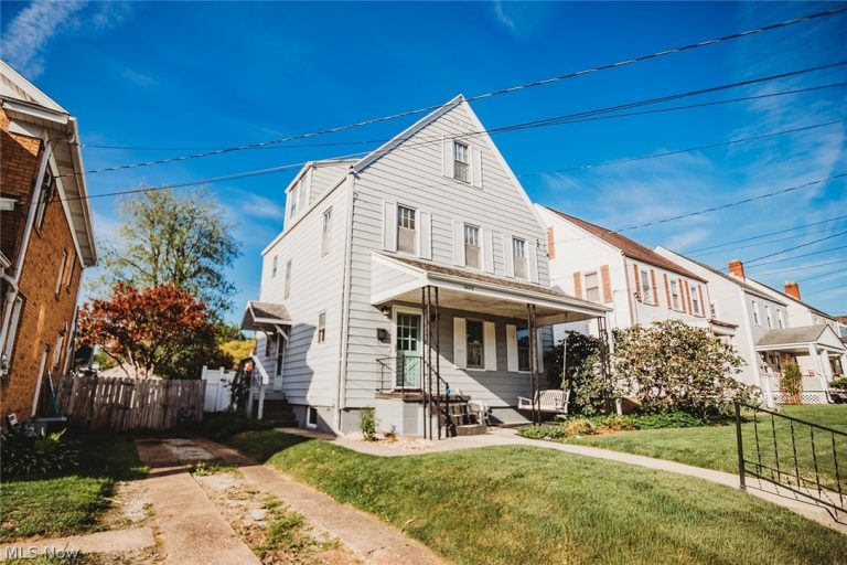 1612 24th Street, Parkersburg, WV - Photo 2