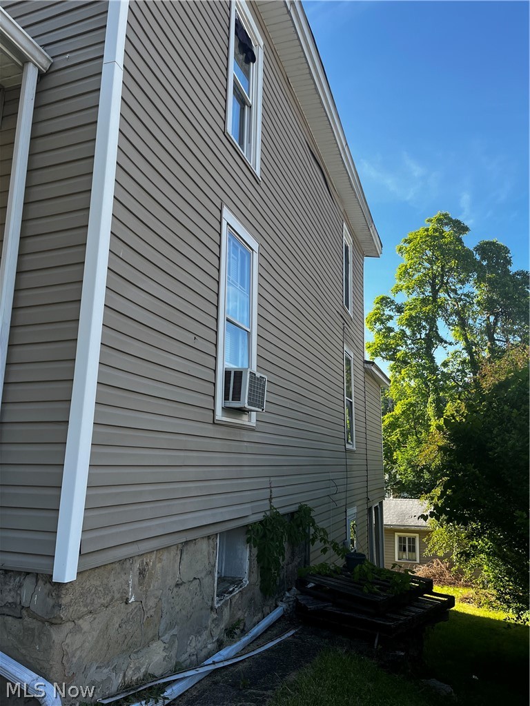 422 Whitely Street, Bridgeport, OH - Photo 2