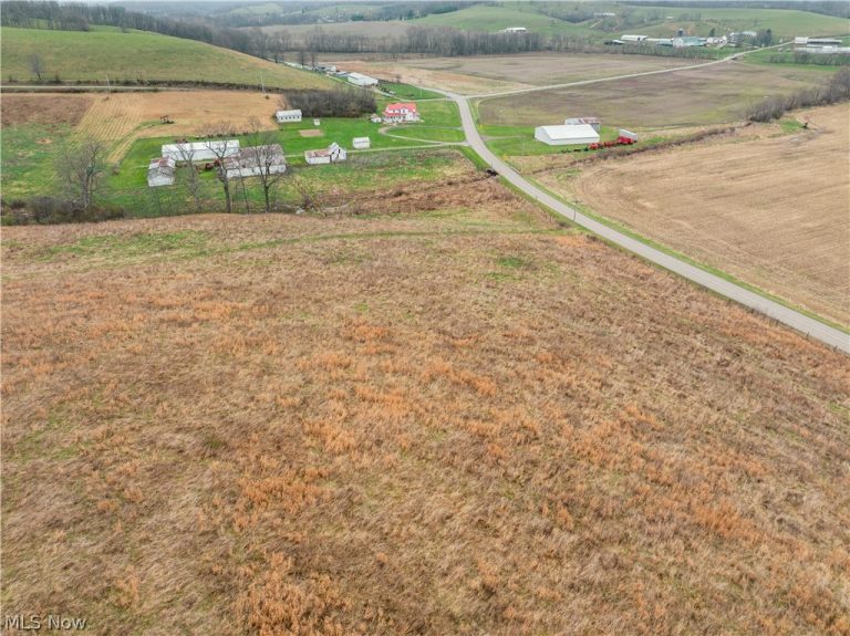 19114 Licking Valley Road, Frazeysburg, OH - Photo 3