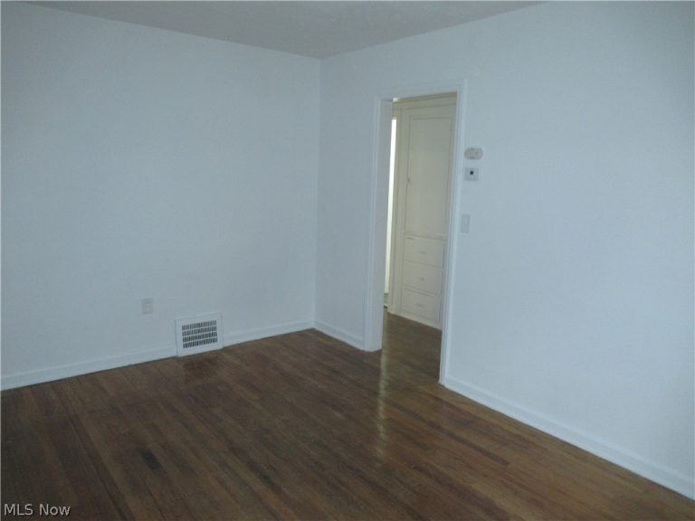1616 Douglas Road, Wickliffe, OH - Photo 3