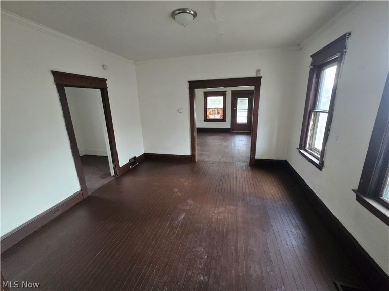 3674 52nd Street, Cleveland, OH - Photo 5