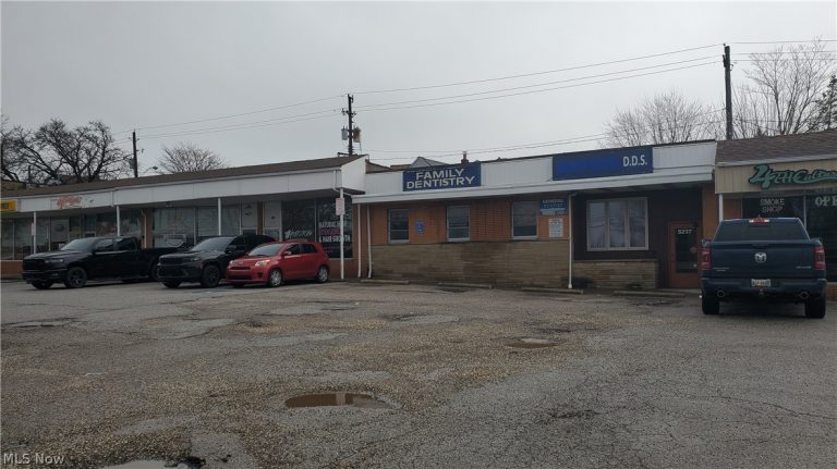 5237 Warrensville Center Road, Maple Heights, OH, 44137