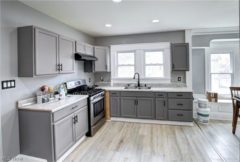 2983 59th Street, Cleveland, OH - Photo 3