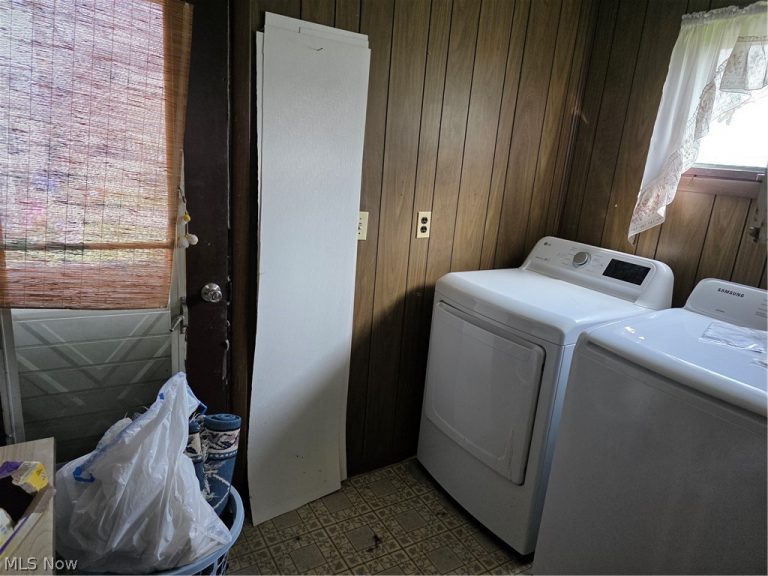 650 Sharp Avenue, Salem, OH - Photo 8