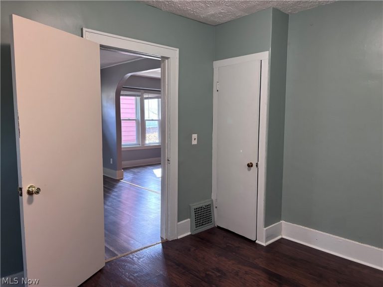 1236 Arnold Avenue, Akron, OH - Photo 6